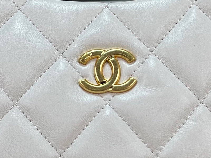 Luxe Touch Bags 

 -  Bags - 2782