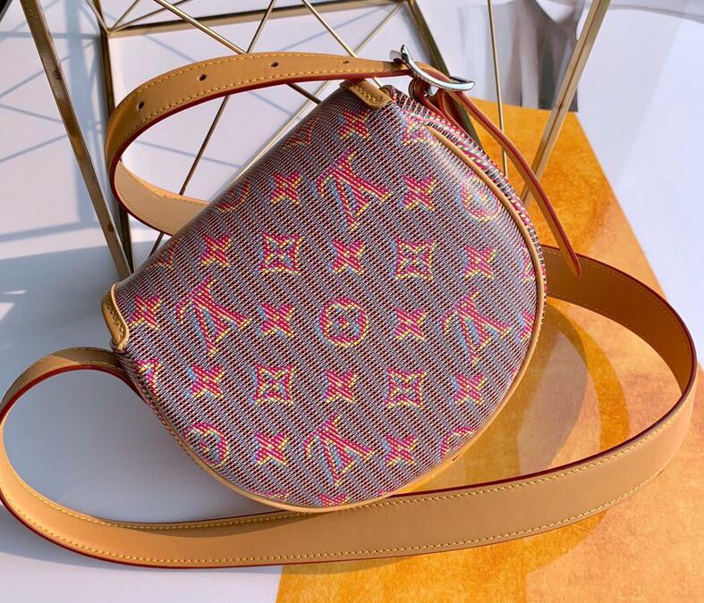 Luxe Touch Bags -   2852