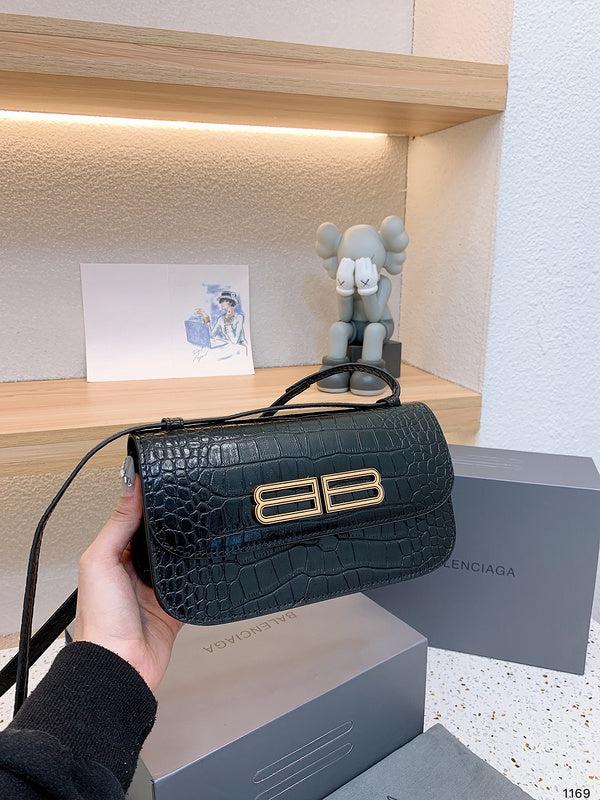 Luxe Touch Fashion - BGA Bags - 1611