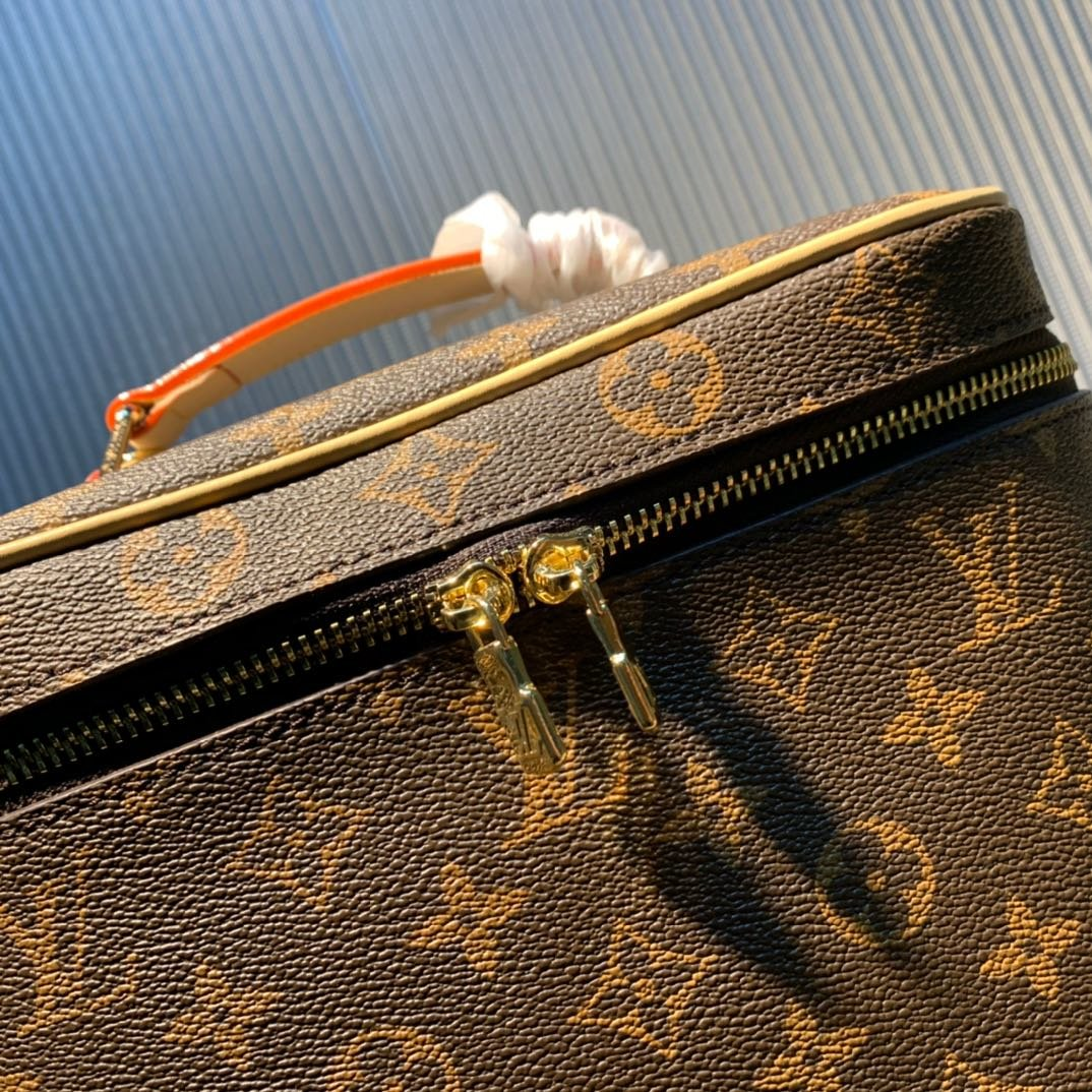 Luxe Touch Bags