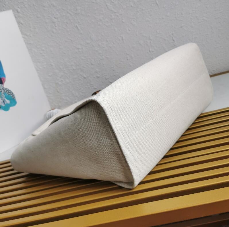 Luxe Touch Bags 

 - PD Bags - 004