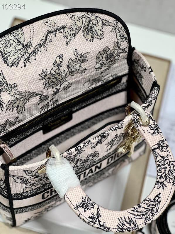 LTB - Luxe Touch Bags - 063