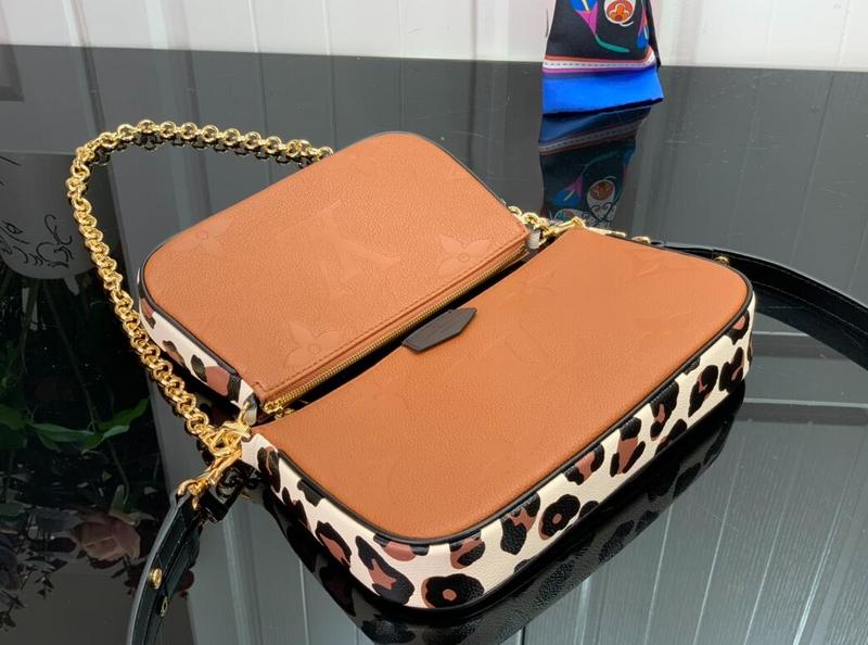 Luxe Touch Bags -   2342