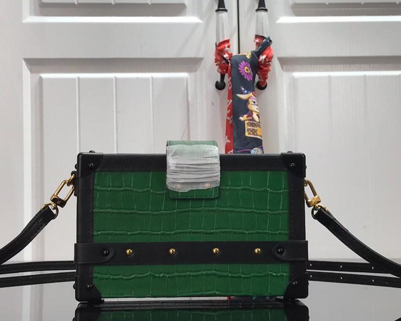 Luxe Touch Bags -   2370