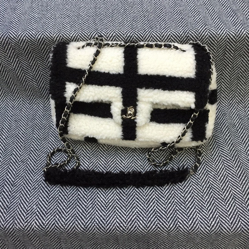 Luxe Touch Bags 

 -  Bags - 3507