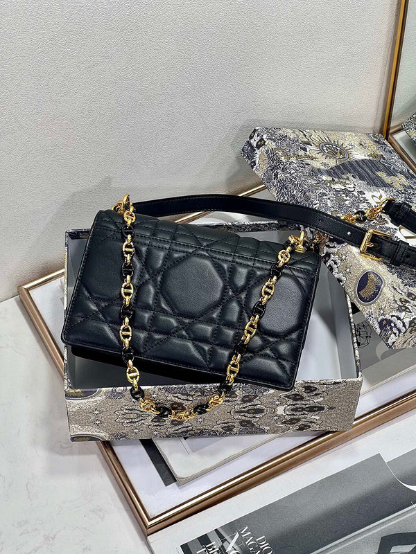 LTB - Luxe Touch Bags - 393