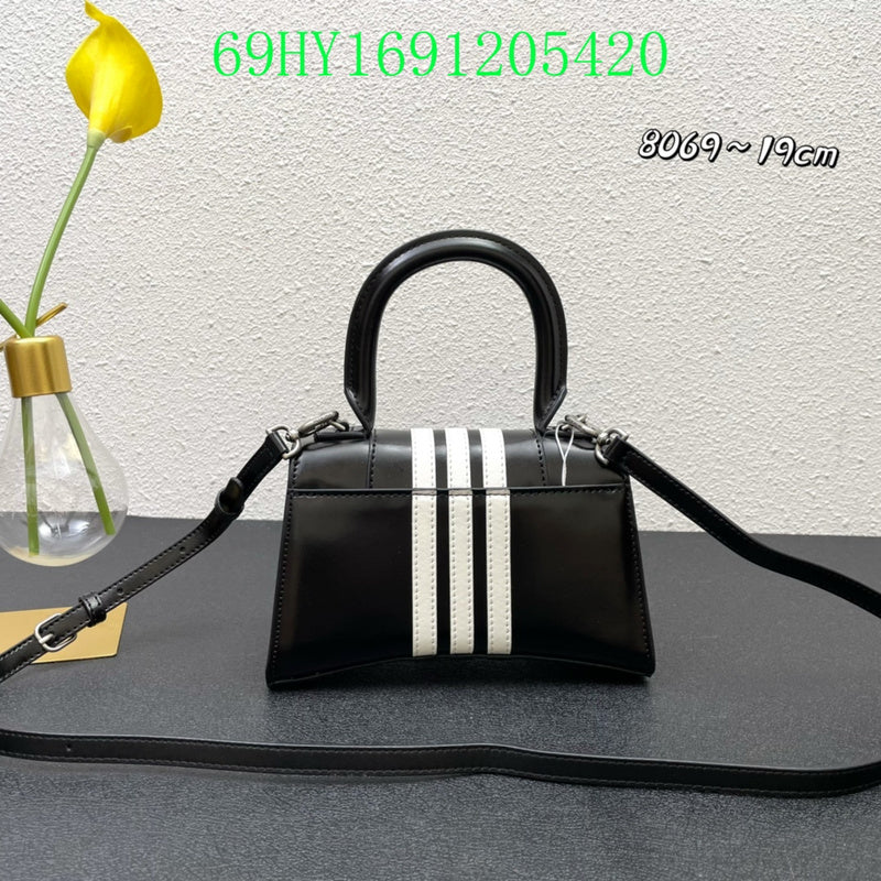 Luxe Touch Fashion - BGA Bags - 1953