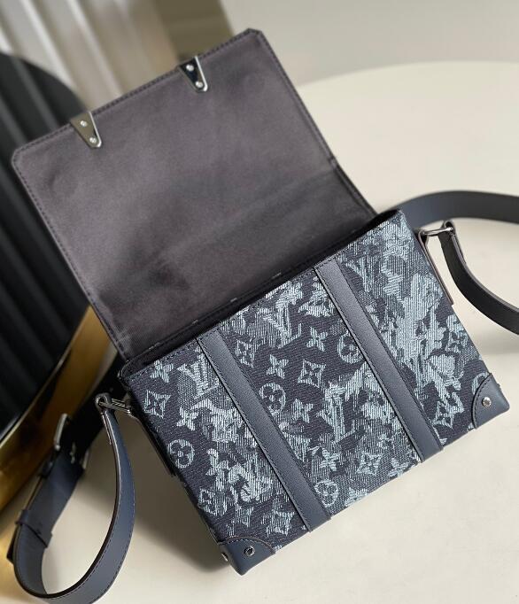 Luxe Touch Bags -   2582
