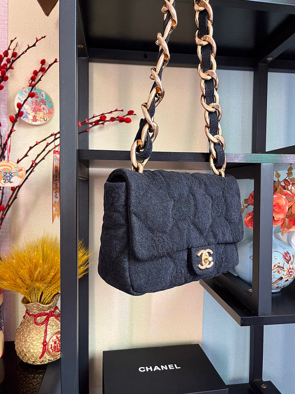 Luxe Touch Bags 

 -  Bags - 3250