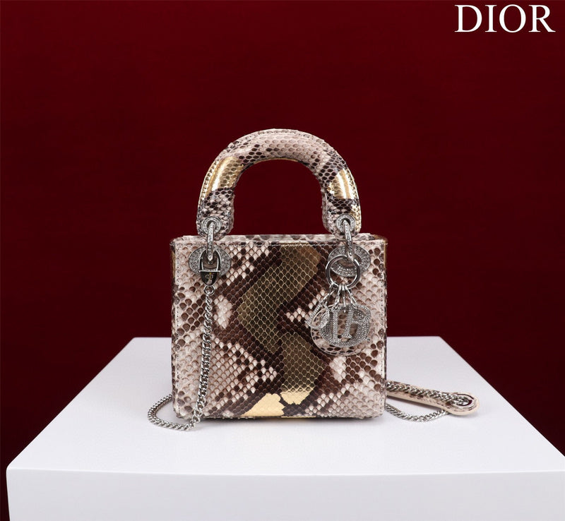LTB - Luxe Touch Bags - 1696