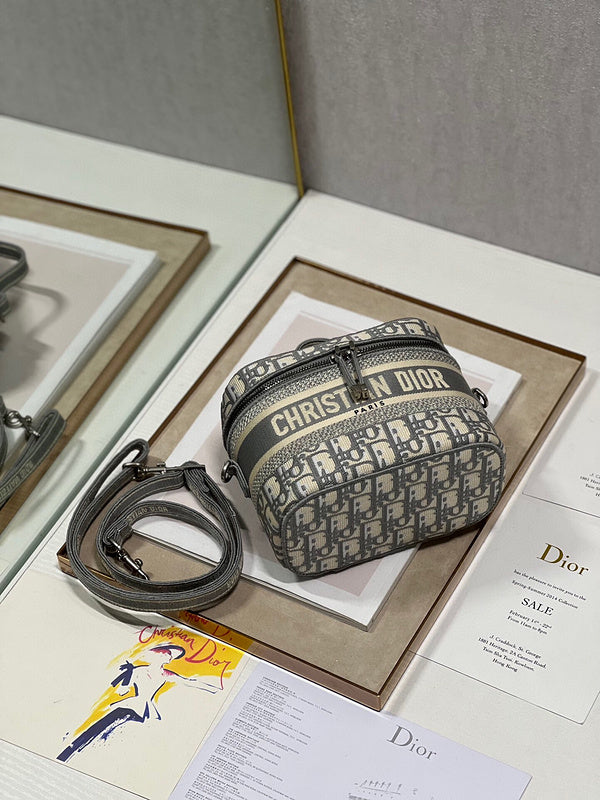 LTB - Luxe Touch Bags - 1927