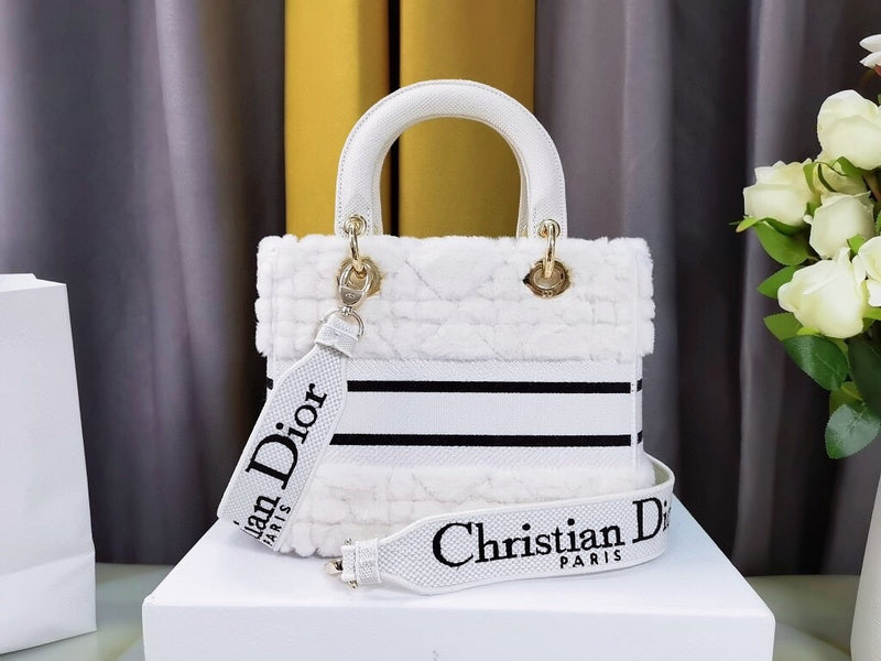 LTB - Luxe Touch Bags - 074