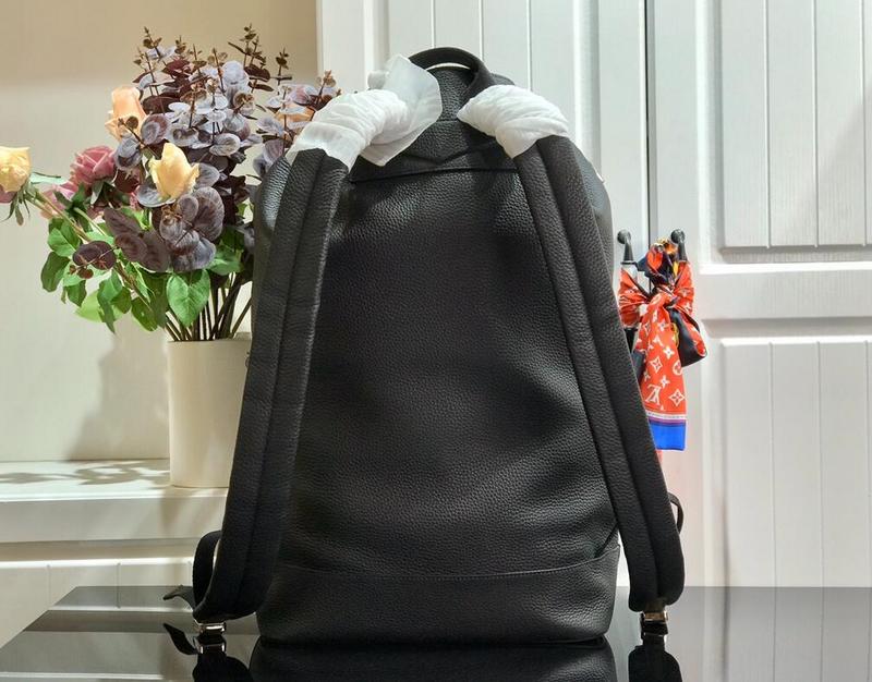 Luxe Touch Bags -   2195