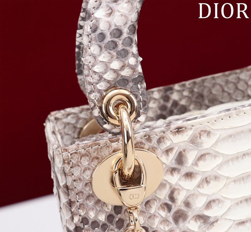 LTB - Luxe Touch Bags - 112