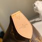 Luxe Touch Bags -   2598