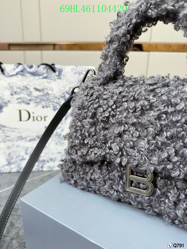 Luxe Touch Fashion - BGA Bags - 2008