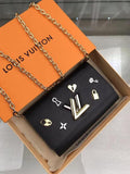 Luxe Touch Bags -   2800