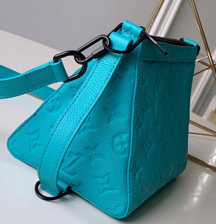 Luxe Touch Bags -   2921
