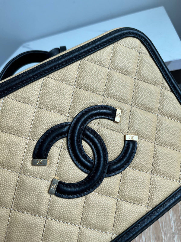 Luxe Touch Bags 

 -  Bags - 2705