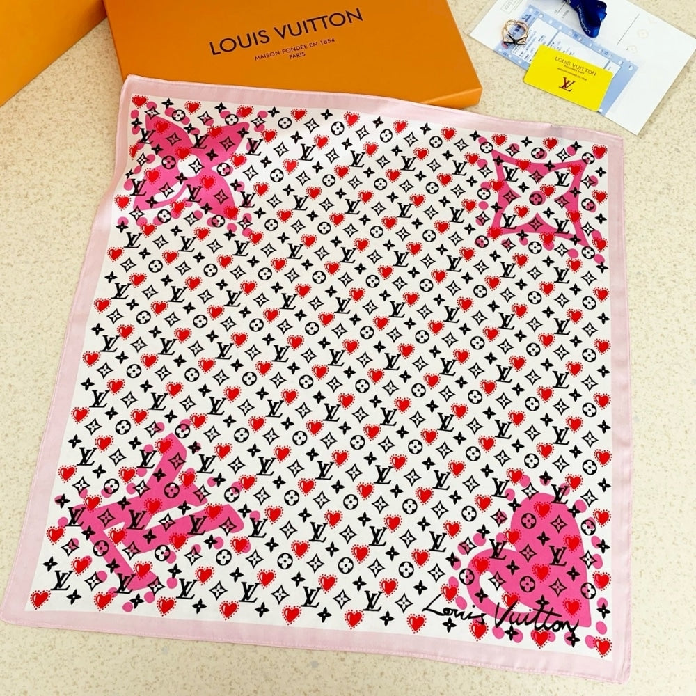 LV U SQUARE 45 IN PINK 70CM M77354