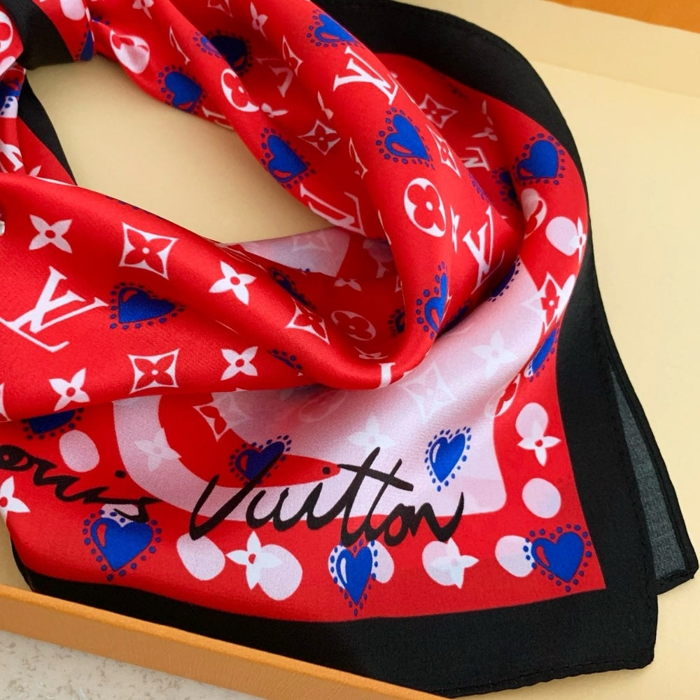 LV U SQUARE 45 IN RED 70CM