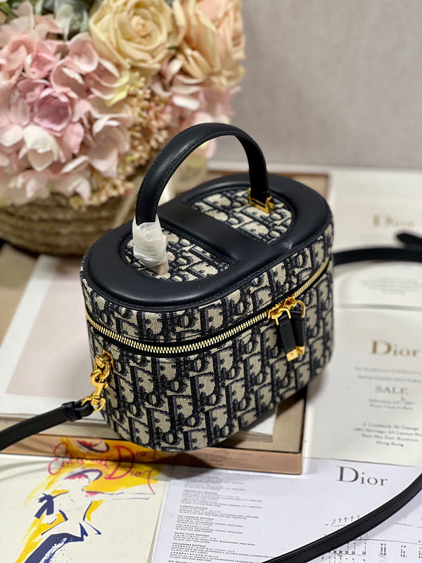 LTB - Luxe Touch Bags - 124