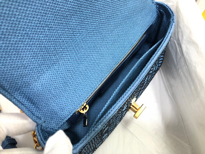 LTB - Luxe Touch Bags - 1605