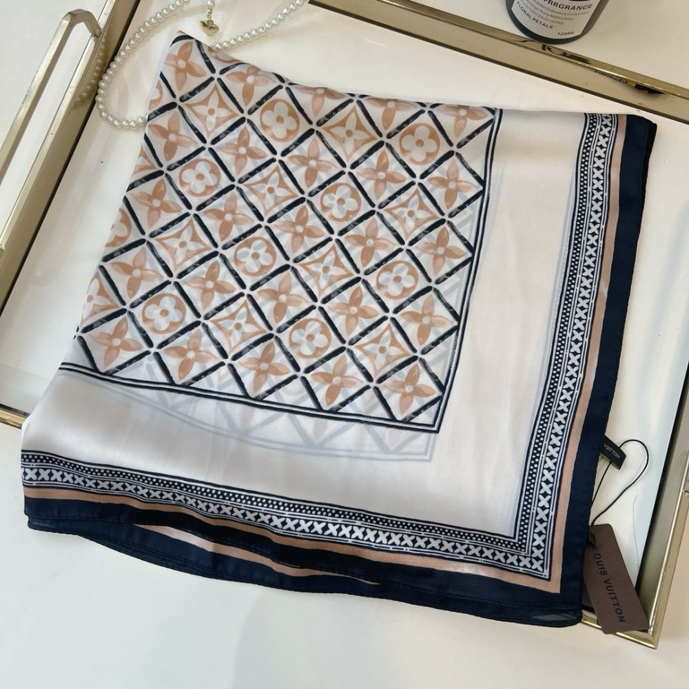 LV MONOGRAM FLOWER TILE IN BEIGE 70CM