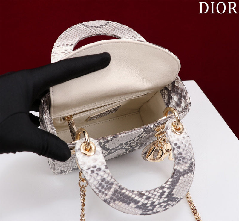 LTB - Luxe Touch Bags - 111