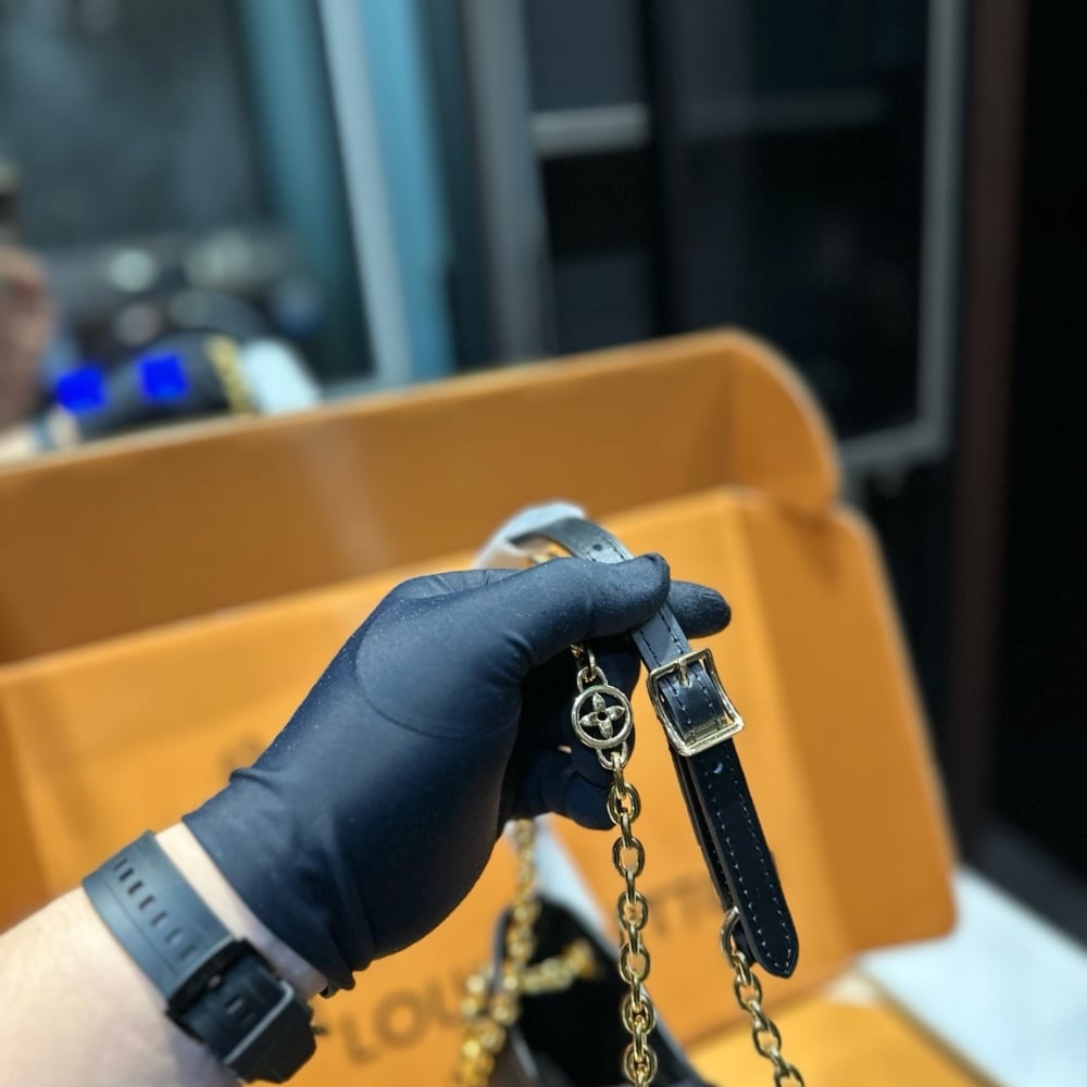 LV CARRYALL BB BAG MONOGRAM BLACK 26CM