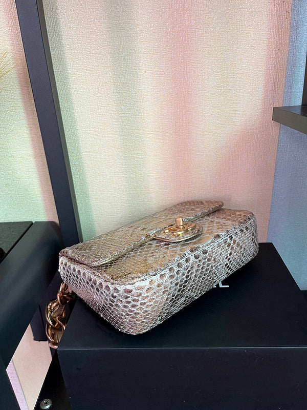 Luxe Touch Bags 

 -  Bags - 3110