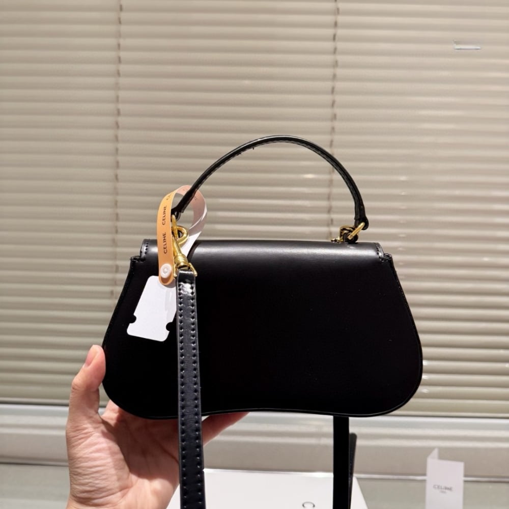CELINE TEEN CELINE LOLA IN SHINY CALFSKIN BLACK 23CM 119533BF4 38NO