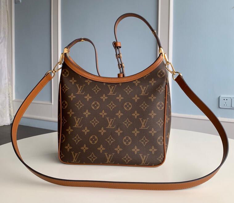 Luxe Touch Bags -   3160