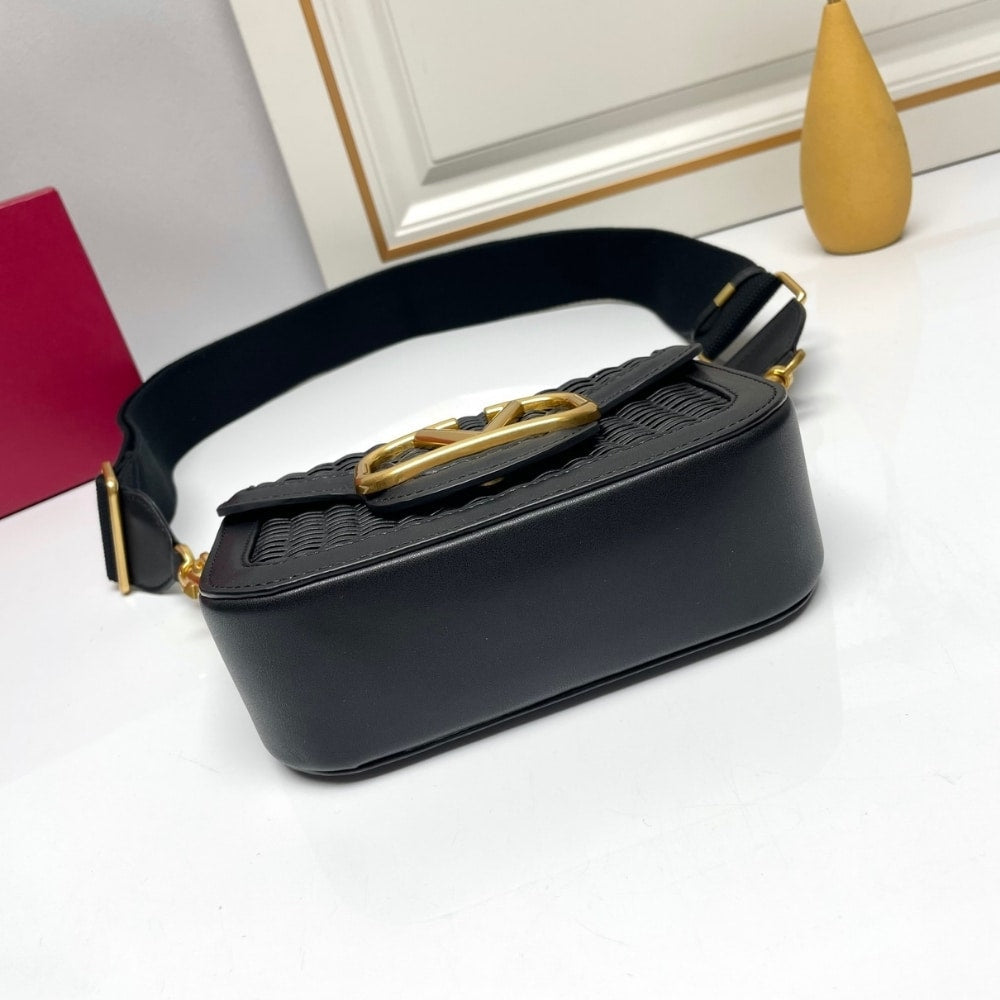 VO GARAVANI ALLTIME WOVEN LEATHER SHOULDER BAG BLACK 22CM