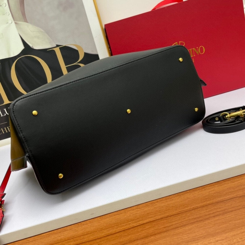 VO GARAVANI LARGE VLOGO ESCAPE SHOPPER TOTE BLACK 41CM
