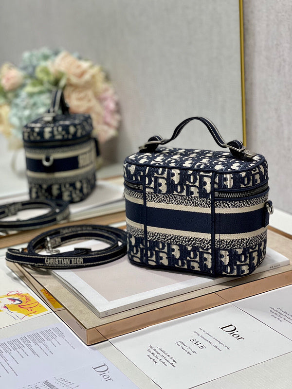 LTB - Luxe Touch Bags - 1938