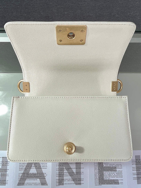 Luxe Touch Bags 

 -  Bags - 3185