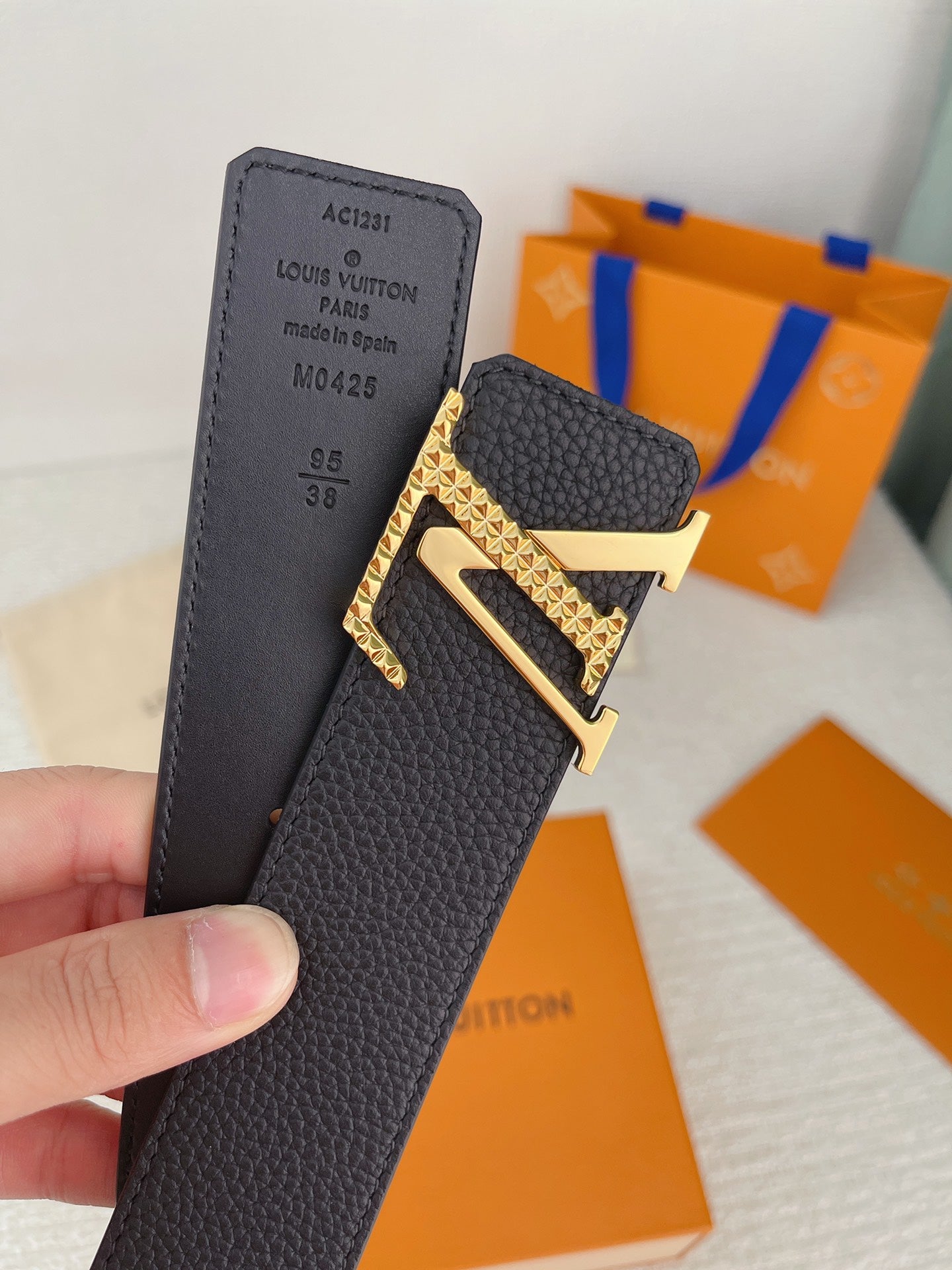 LTB  -Luxury  LUV  BELTS 023