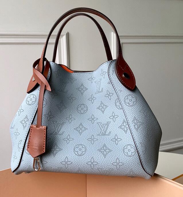 Luxe Touch Bags -   2982
