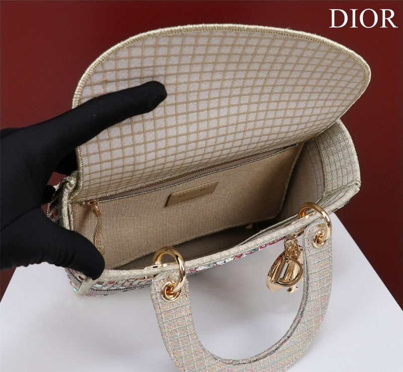 LTB - Luxe Touch Bags - 2002