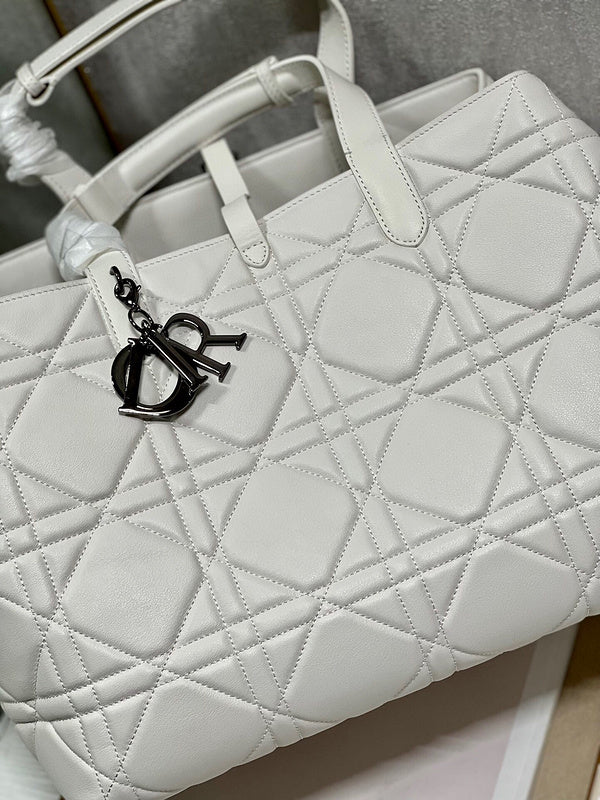 LTB - Luxe Touch Bags - 1567