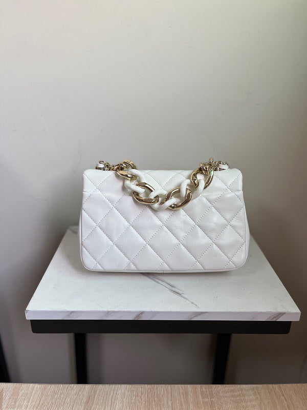 Luxe Touch Bags 

 -  Bags - 2704