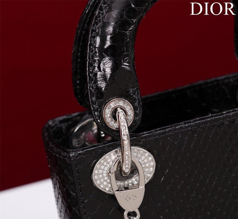 LTB - Luxe Touch Bags - 104