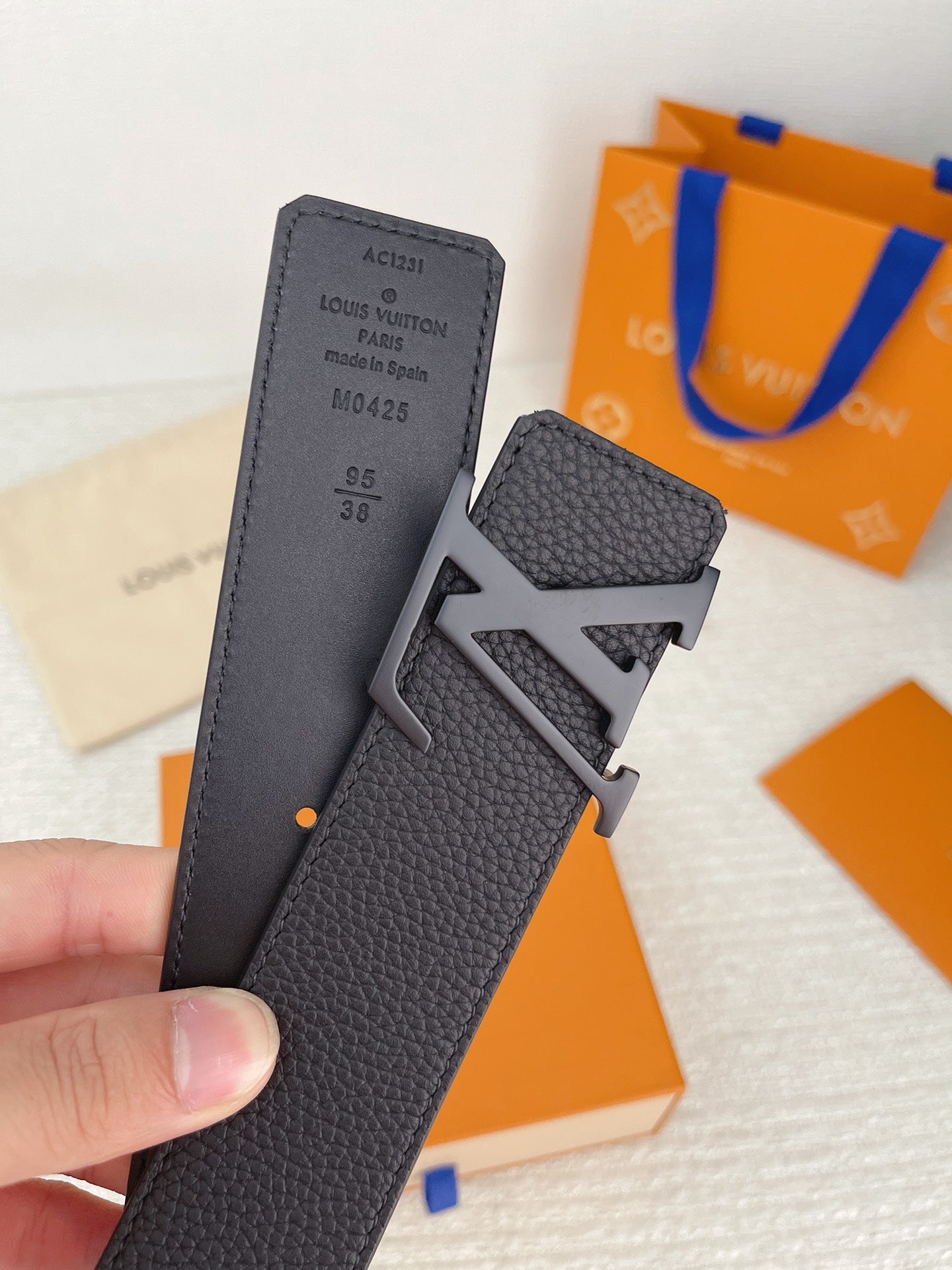 LTB  -Luxury  LUV  BELTS 024