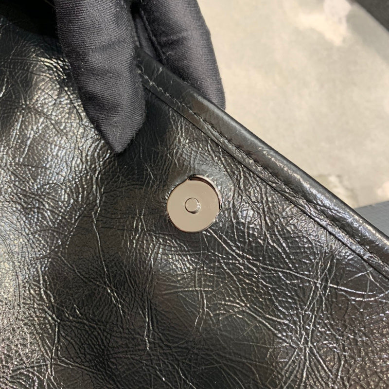 Luxe Touch - SLY Bags 406