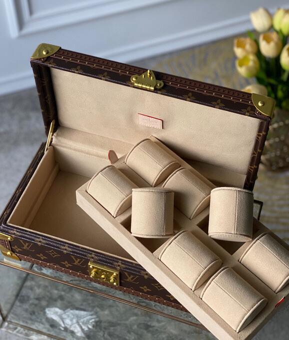 Luxe Touch Bags -   2975