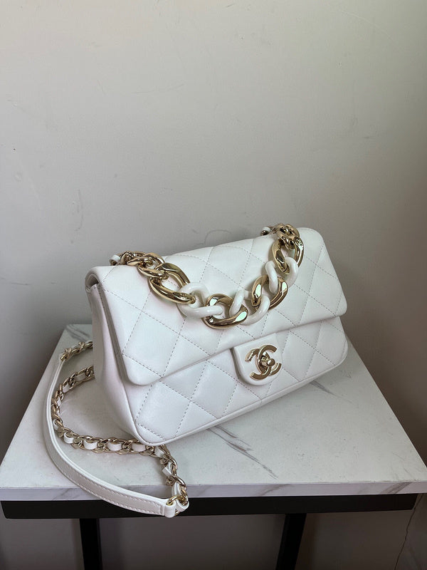 Luxe Touch Bags 

 -  Bags - 2704