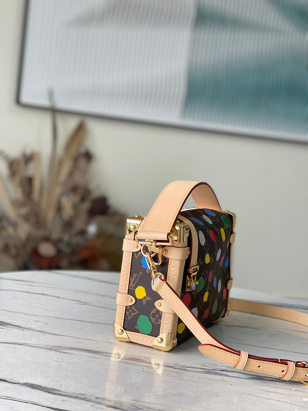 Fashion Luxe Touch bags - 4999