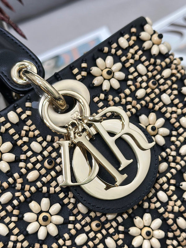 LTB - Luxe Touch Bags - 123