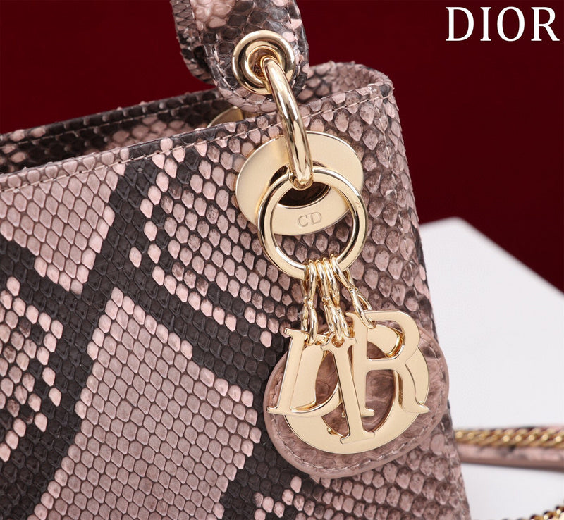 LTB - Luxe Touch Bags - 134